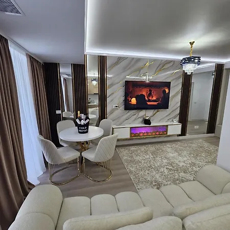 Luxury Prima Linie La Mare White Titanic Apartment