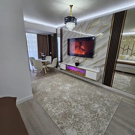 Luxury Prima Linie La Mare White Titanic Apartment *