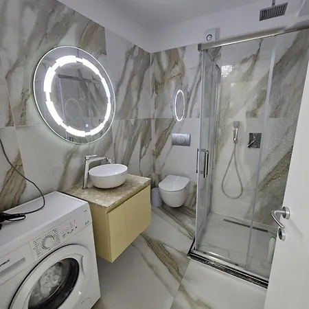 Apartment Luxury Prima Linie La Mare White Titanic